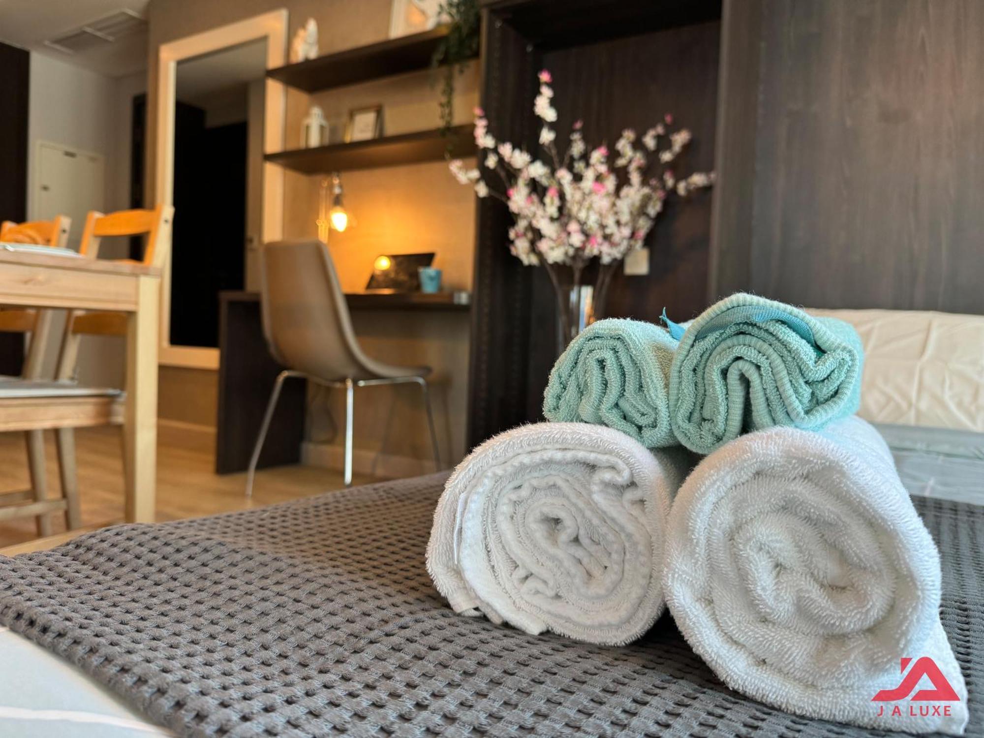 Cozy Marina & Sea View Apt In Bay Central Tower Dubai Marina With Modern Gym & Pool, Steps To Beach & Metro Exteriör bild