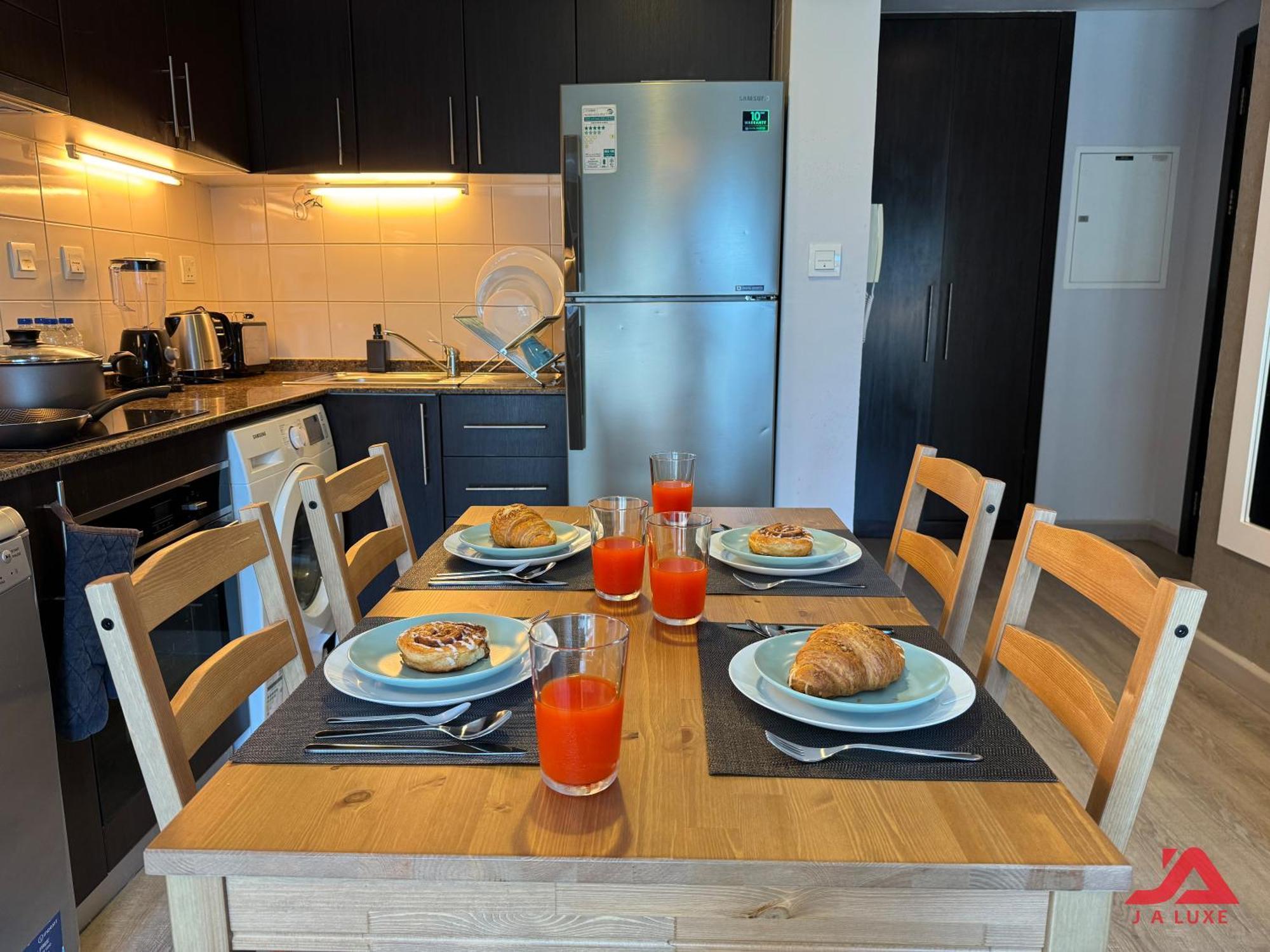 Cozy Marina & Sea View Apt In Bay Central Tower Dubai Marina With Modern Gym & Pool, Steps To Beach & Metro Exteriör bild